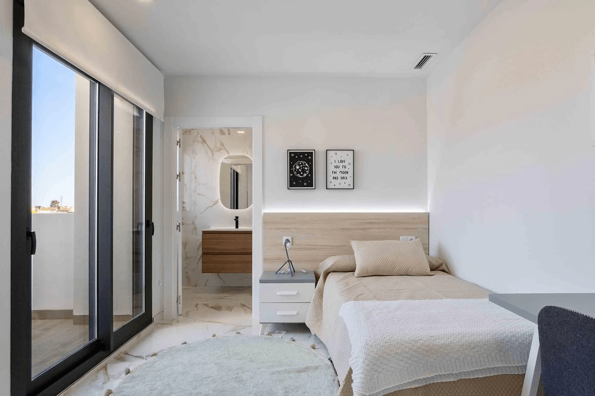 Villa for sale in Los Montesinos